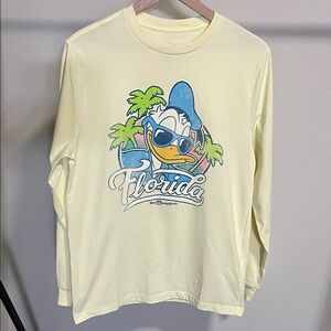 Disney Men's Yellow Long Sleeve Shirt with Donald Duck Florida Graphic Size M